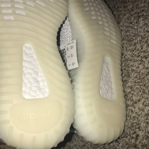 REFLECTive yeezy white and silver sz 4.5 brand new - Picture 5 of 8